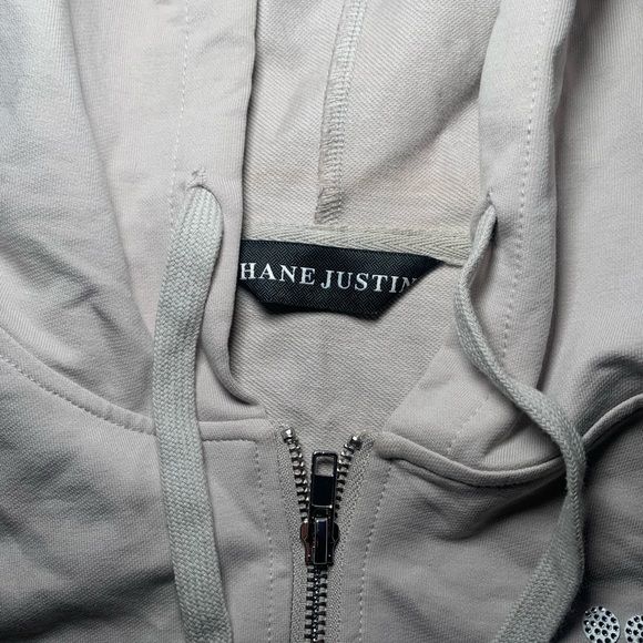 Shane Justin Hoodie Short Set - Picture 5 of 6